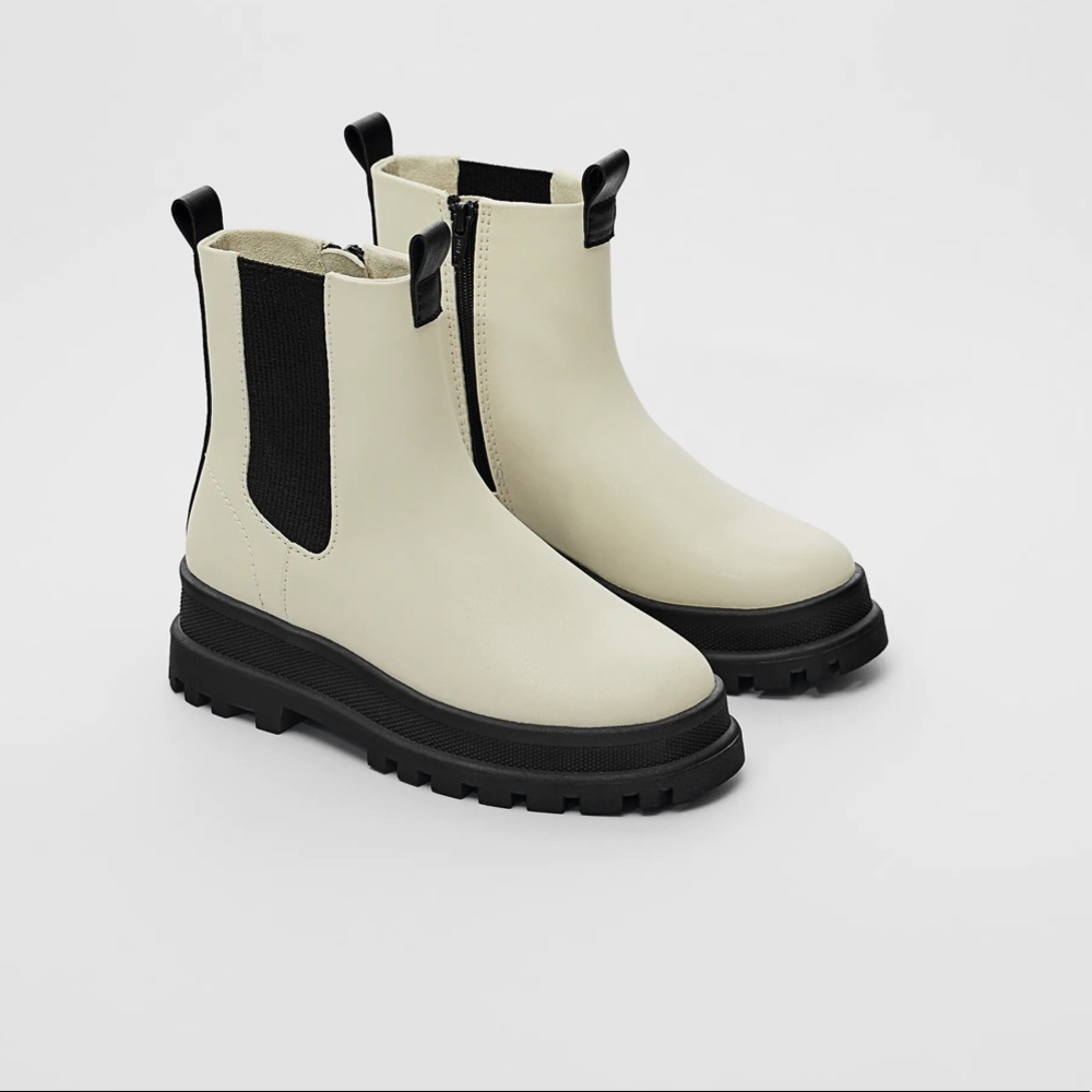 ZARA CONTRASTING ELASTIC GORED ANKLE BOOTS SZ 7